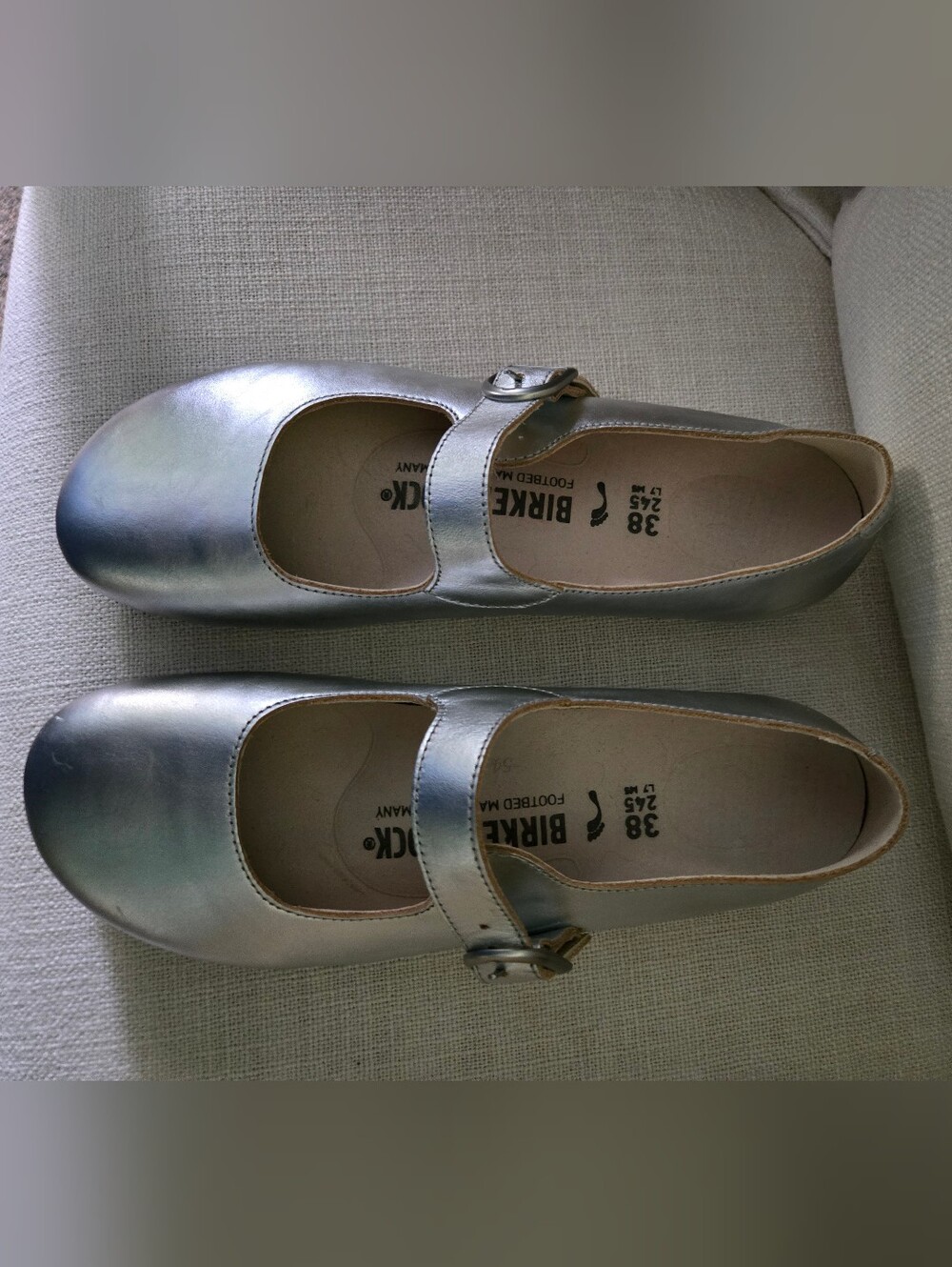 Worn Once Birkenstock Women's Tracy In Silver Mary Jane Flat Sz 38 Med/Narrow